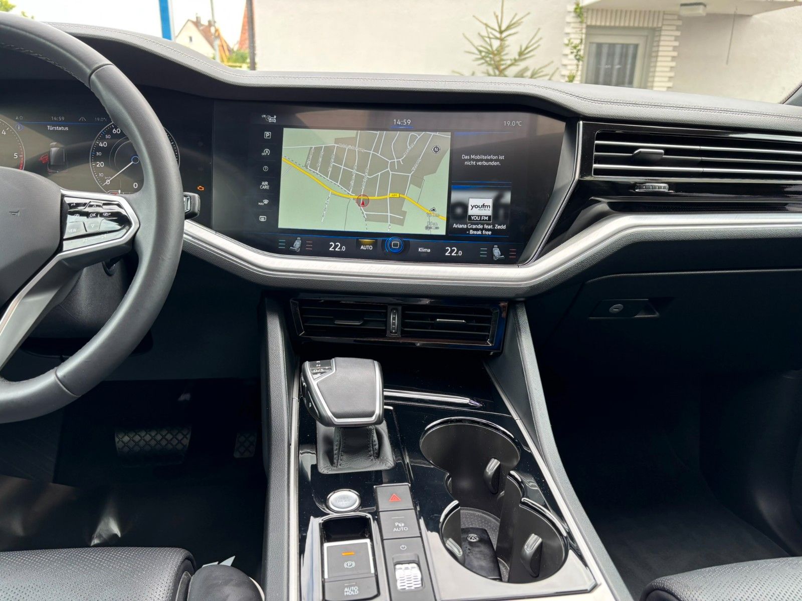 Volkswagen Touareg Elegance 4M - Samsaru's Car Outlet