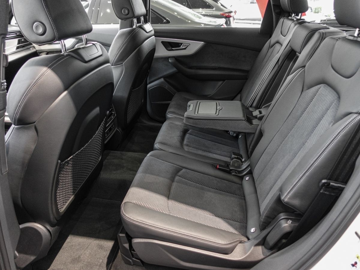 Audi Q7 SUV S line 55 TFSI e quattro 290 kW tiptronic