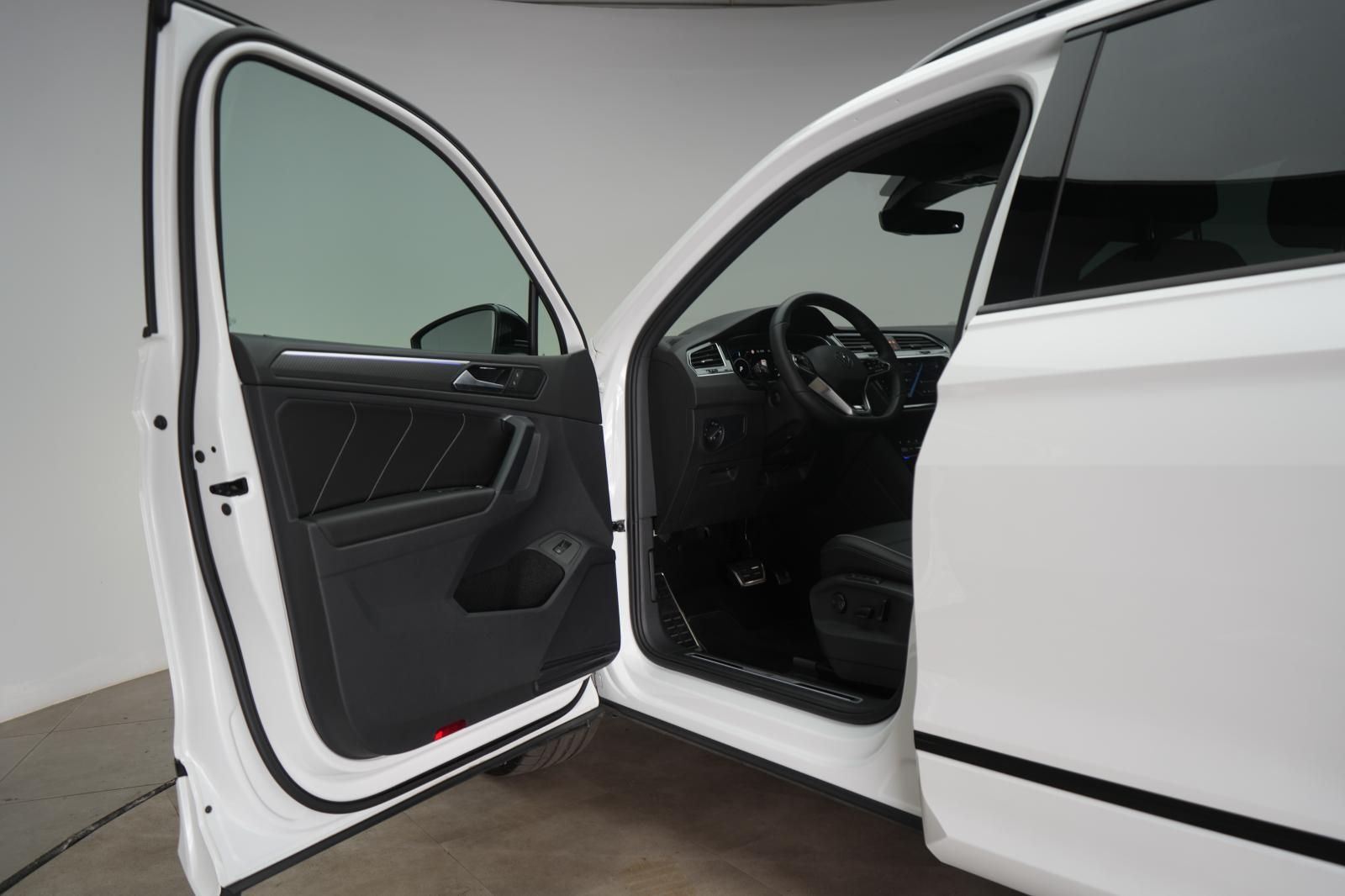 Volkswagen Tiguan 1.4 eHybrid DSG R-Line Leder/ACC/Pano/Kam