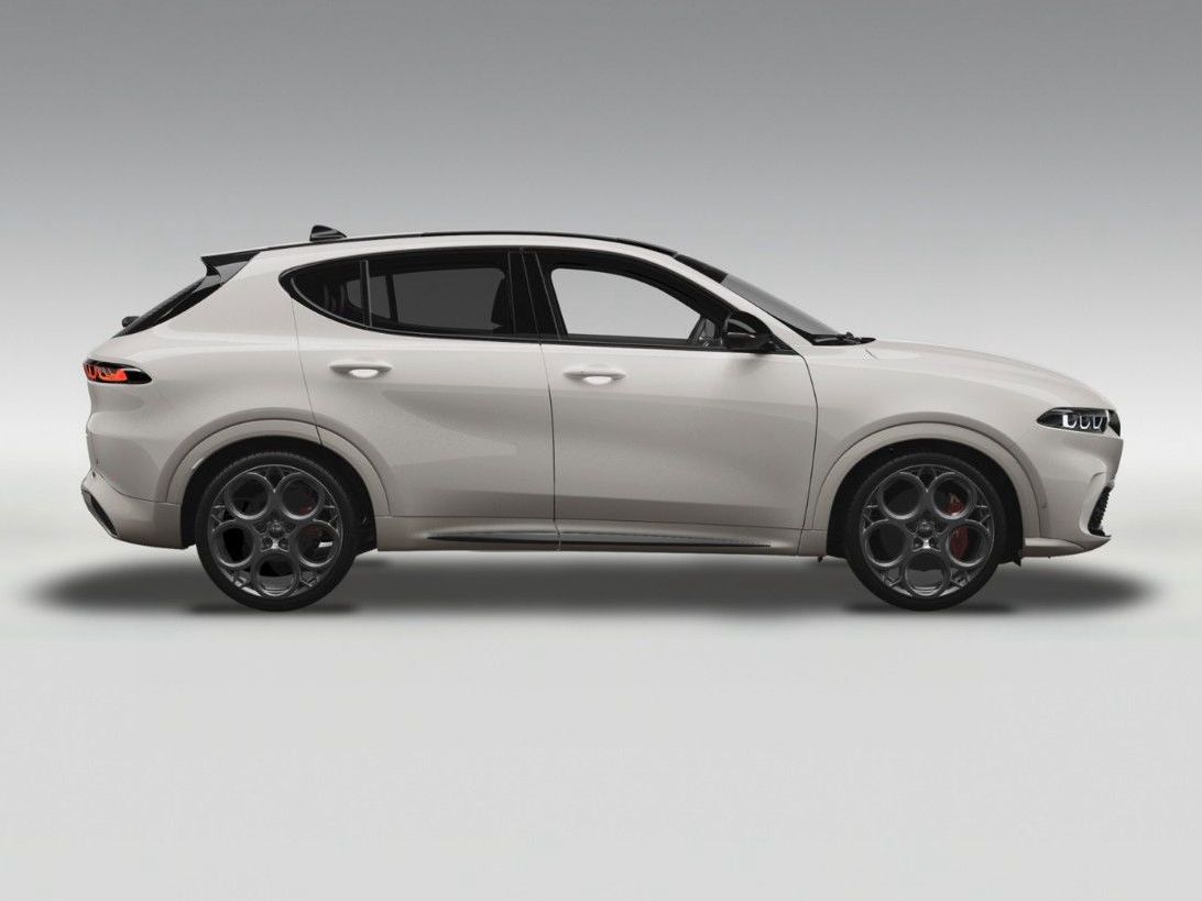 Alfa Romeo Tonale 1.5 VGT Hybrid 118kW DCT TRIBUTO ITALIANO