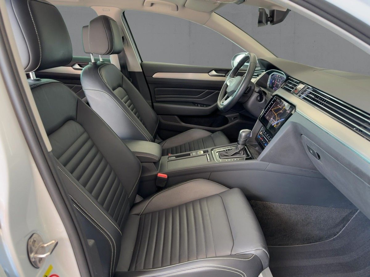 Volkswagen Passat Variant 2.0 TDI 4M R-LINE MATRIX+NAVI+360