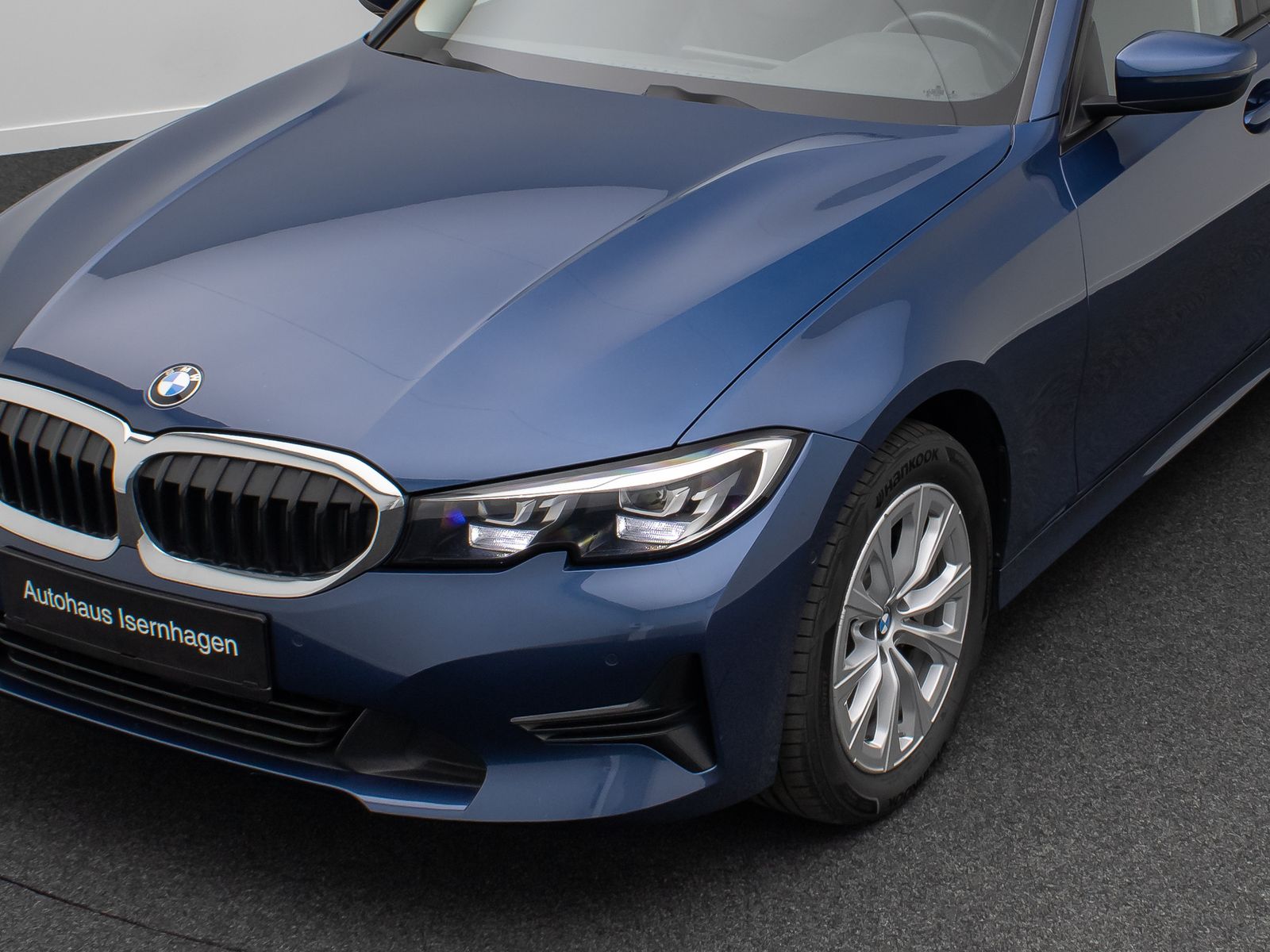 BMW 330i xD - Samsaru's Car Outlet