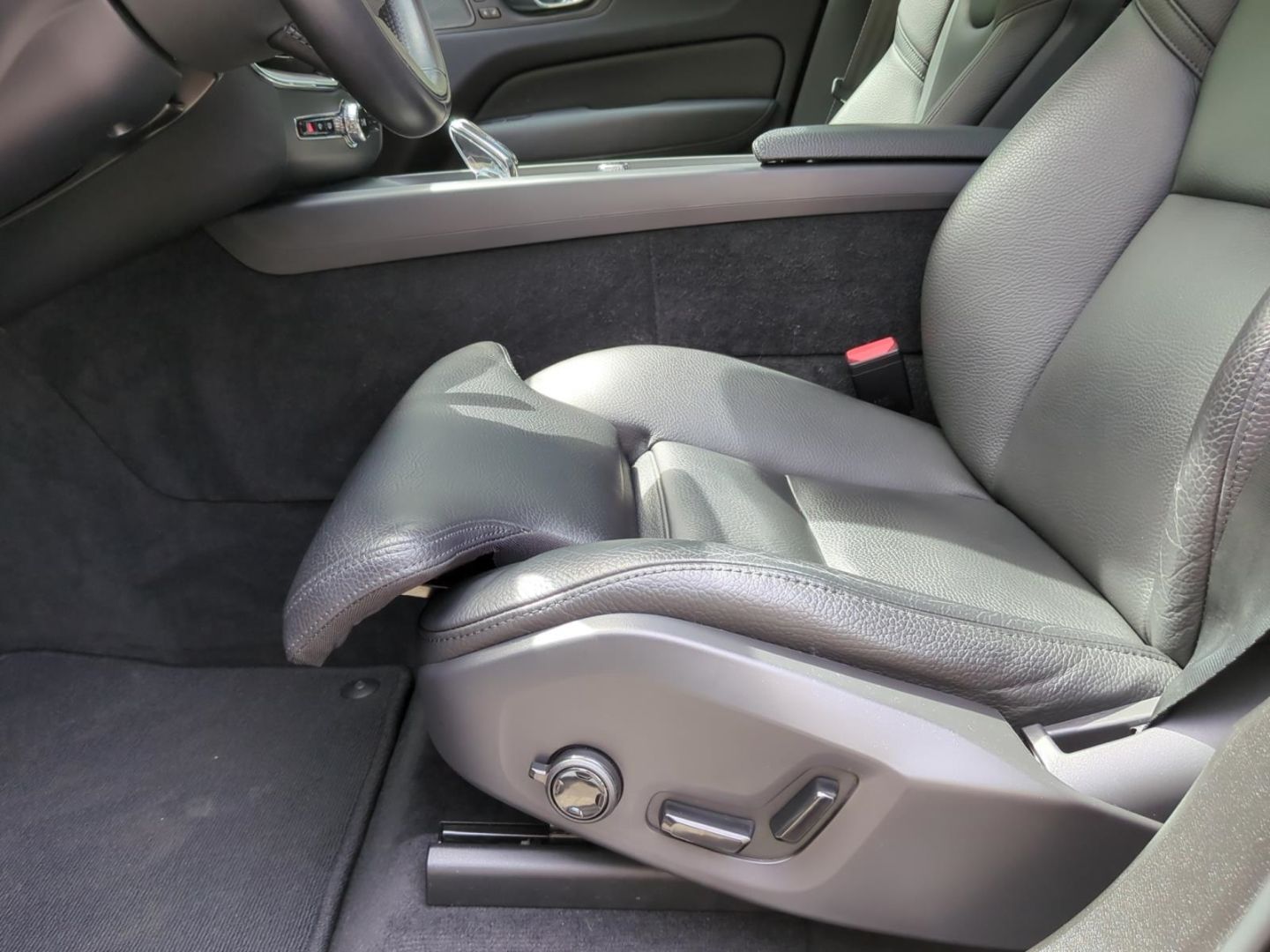 Volvo XC60 T6 Recharge Inscription *HUD*SH*ACC*Harman*