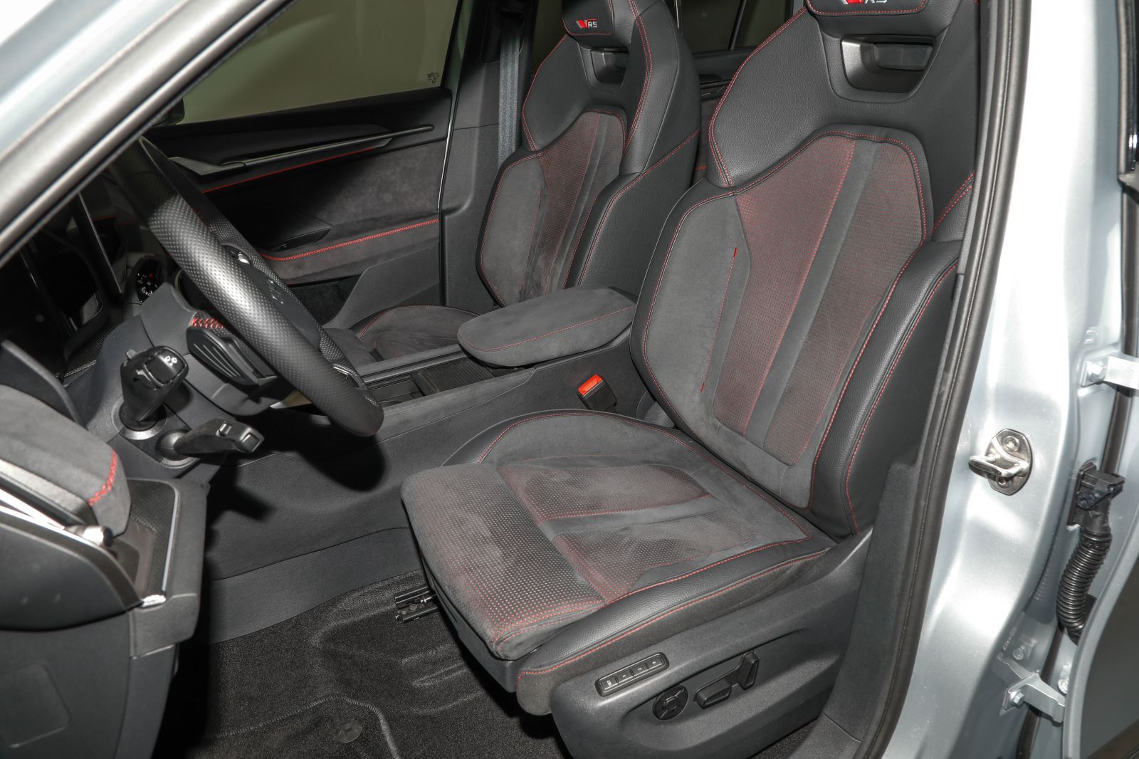 Skoda Kodiaq RS 2.0 TSI 4x4 DSG AHK ACC 360° Matrix
