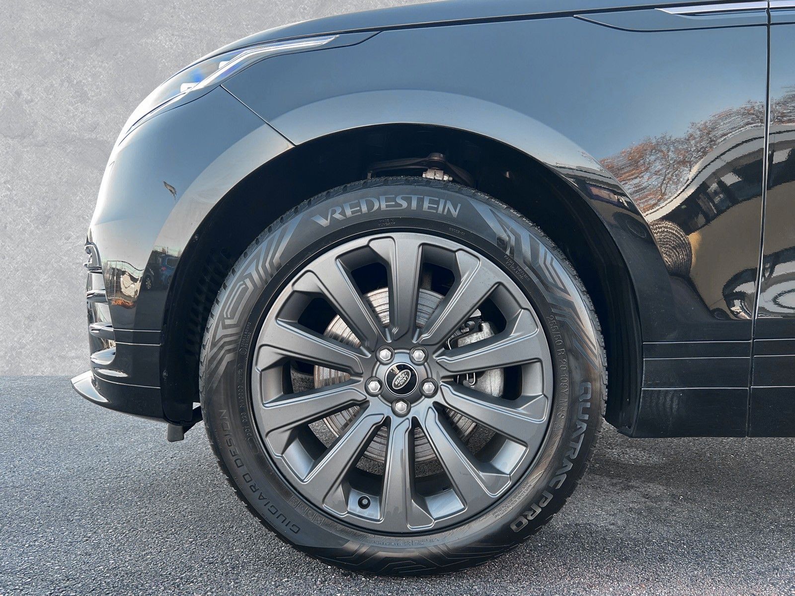 Range Rover Velar D200 AWD R-DYNAMIC SE - Samsaru's Car Outlet