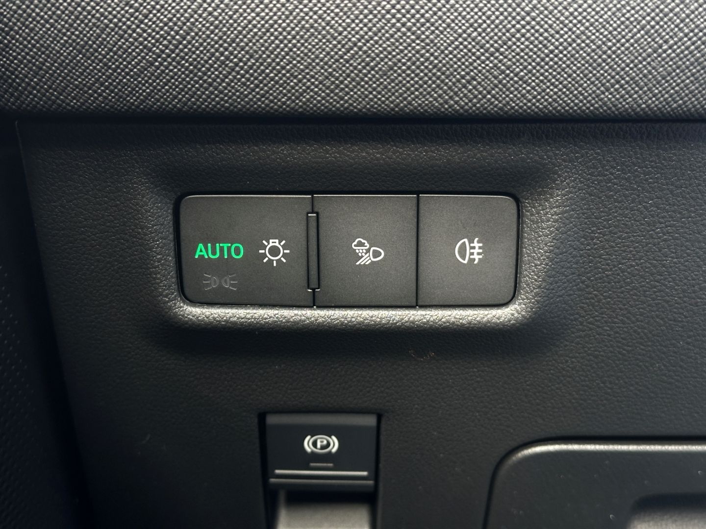 Skoda Kodiaq II 1.5 TSI iV DSG Sportline DCC AHK Matri