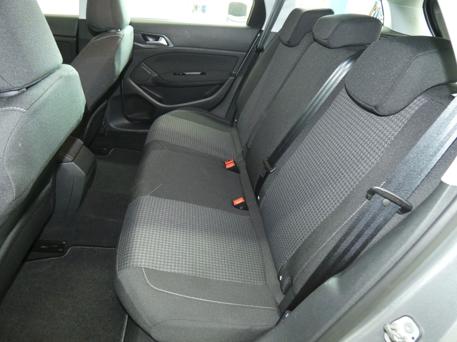 Peugeot 308 SW 1.5 HDi Active Pack - Samsaru's Car Outlet