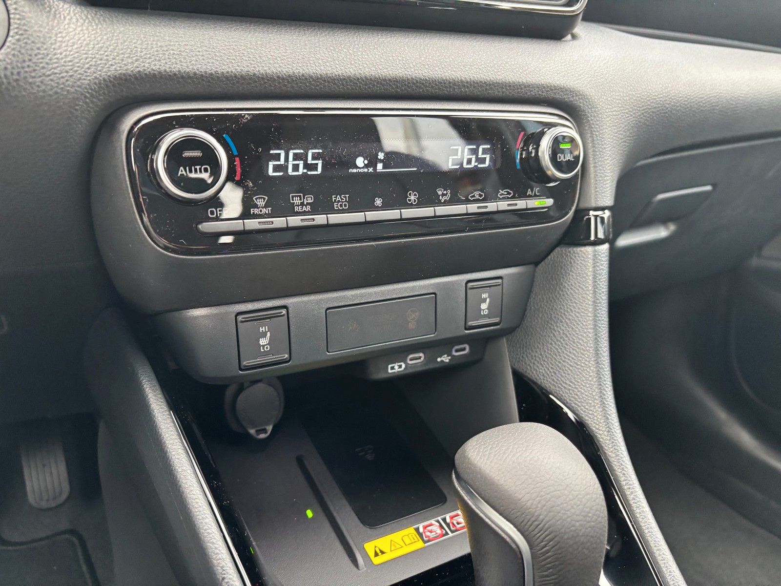 Toyota Yaris Hybrid Style Plus *Safety-Paket*