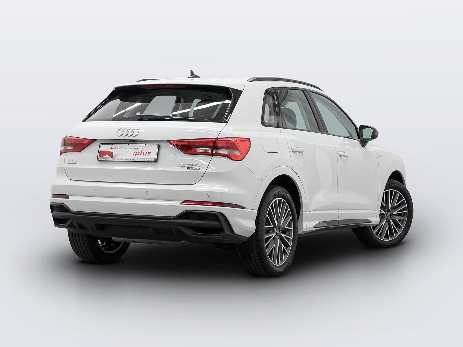 Audi Q3 40 TFSI Q S LINE - Samsaru's Car Outlet