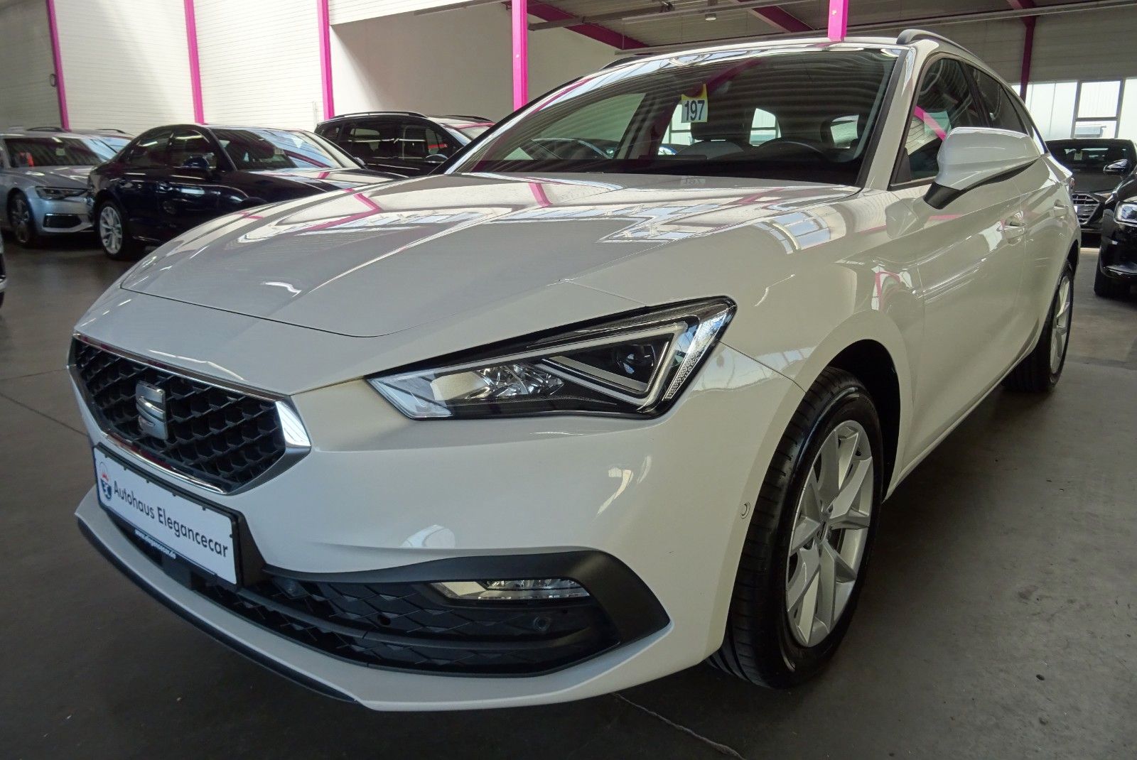 Seat LEON ST 2.0 STYLE*AHK*ACC*CAM*KEY*LED*