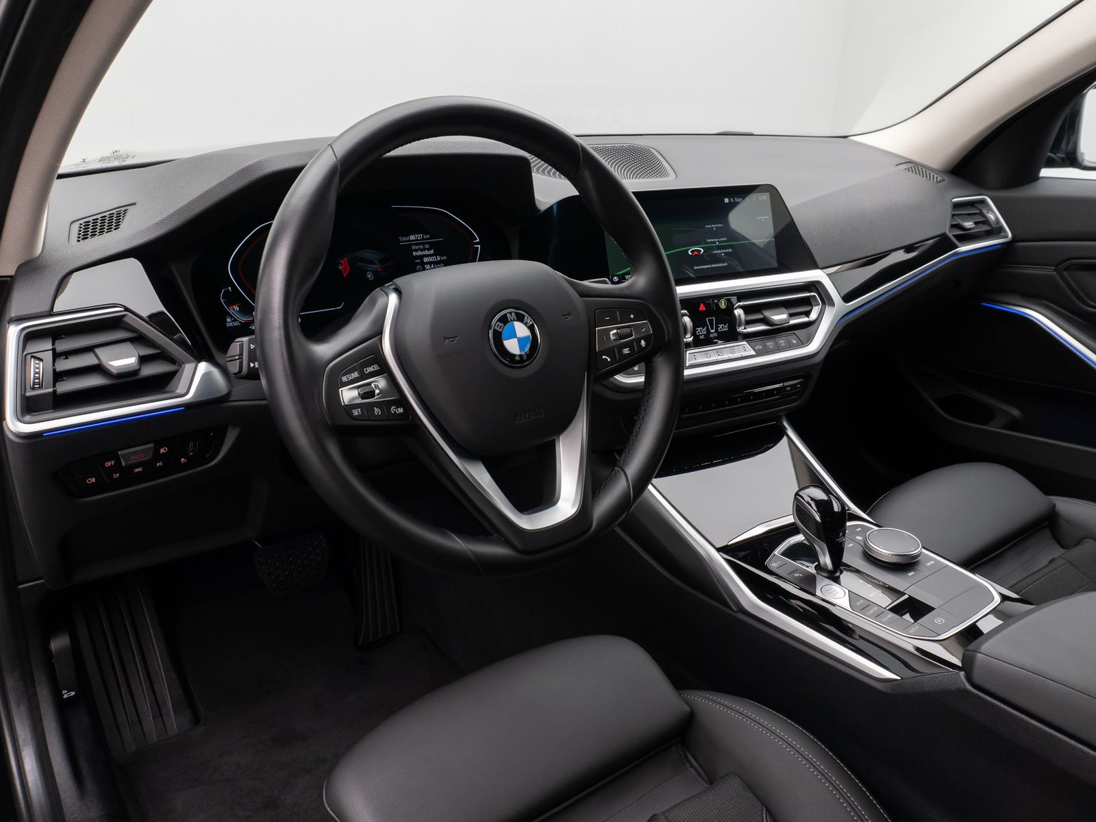 BMW 320d SportLine - Samsaru's Car Outlet