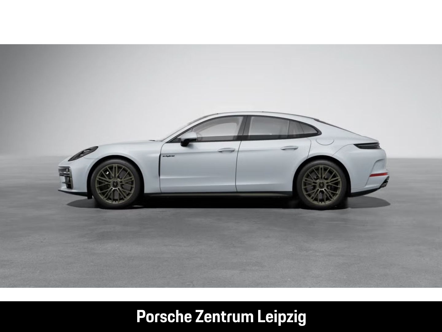 Porsche Panamera Turbo S E-Hybrid ActiveRide HD Clubled.