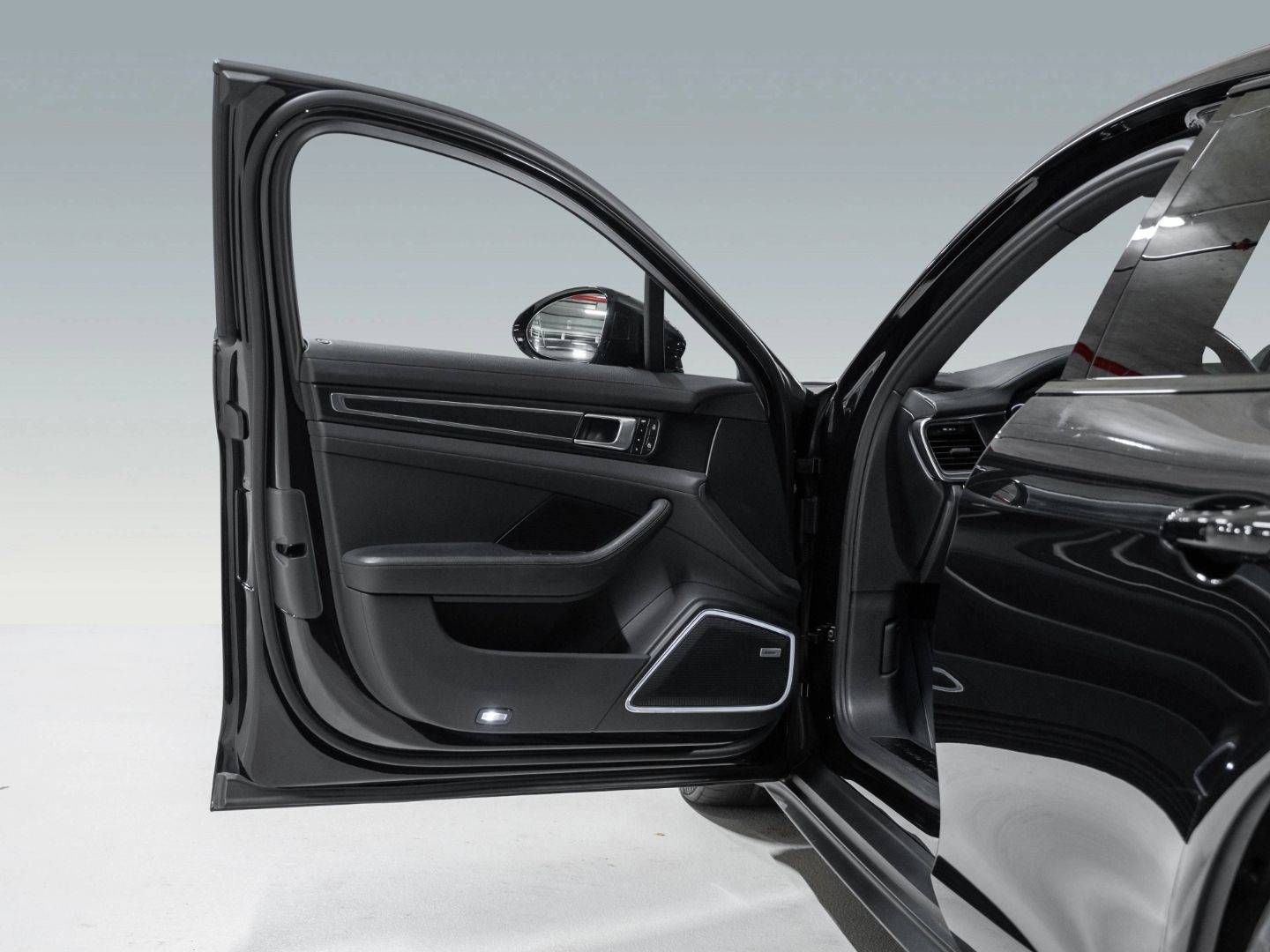 Porsche Panamera 4 E-Hybrid Platinum Edition HeadUp