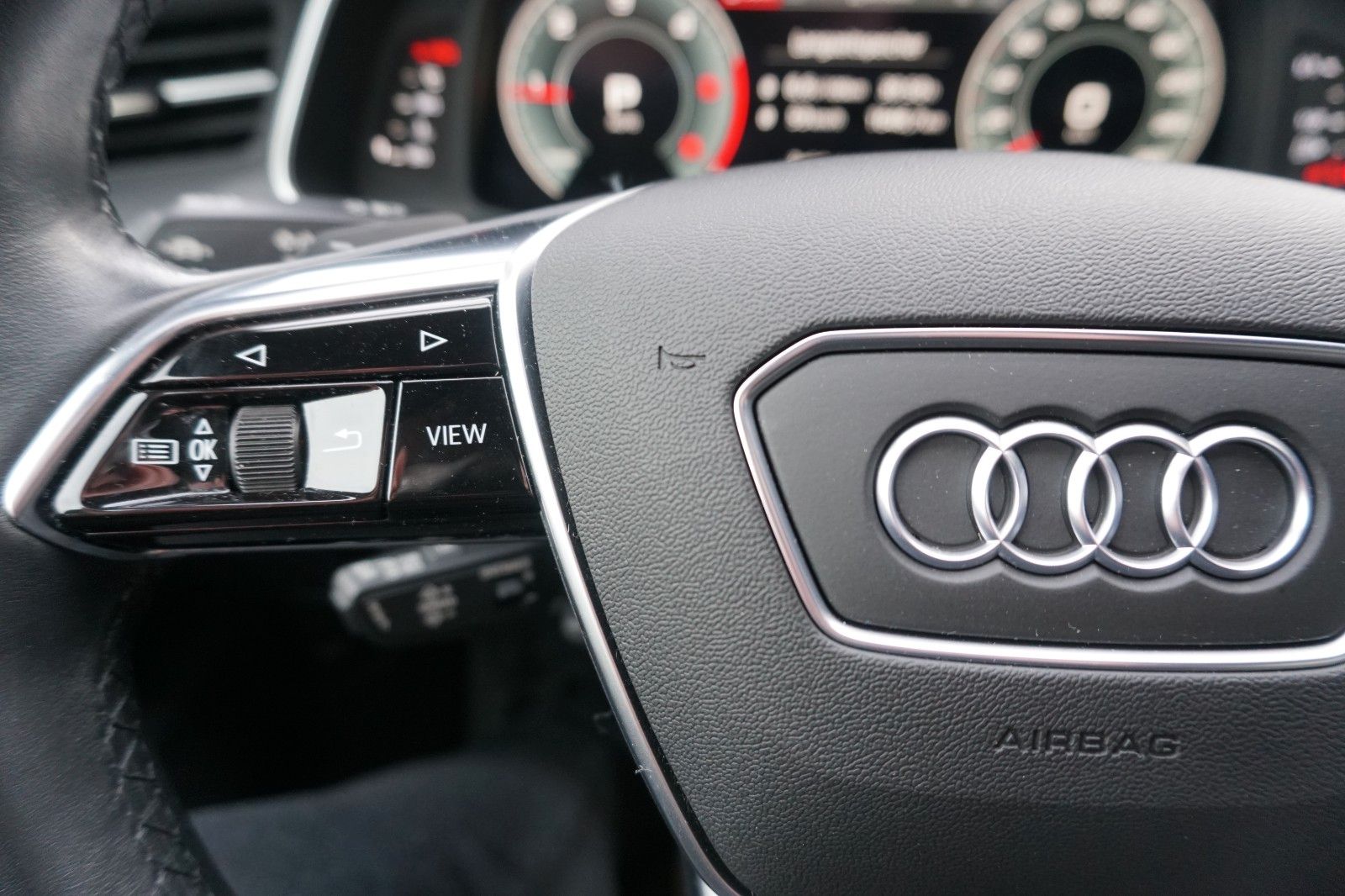 Audi A6 Avant 40 TDI Sport - Samsaru's Car Outlet