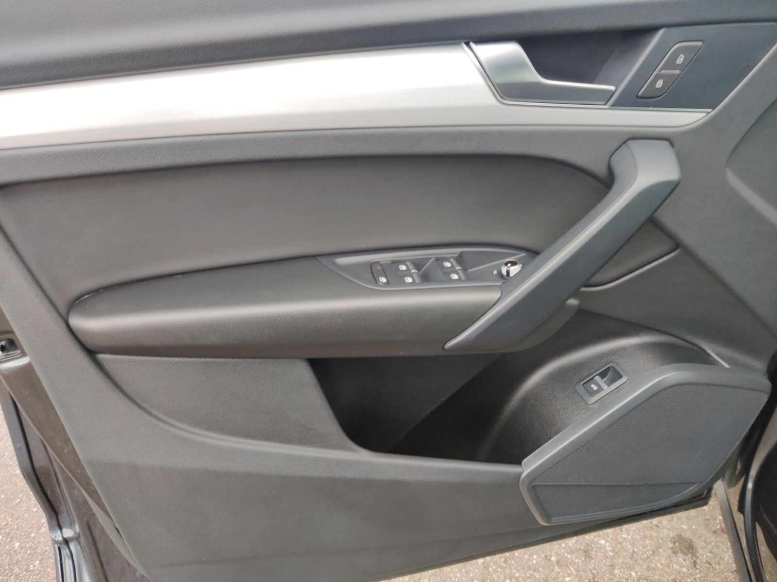 Audi Q5 40 TDI q. S-Tronic S-Line, AHK, ACC, Ambiente