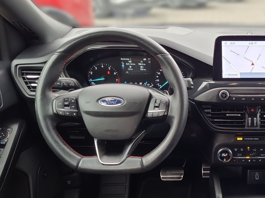 Ford Focus Aut. ST-LINE X - Samsaru's Car Outlet