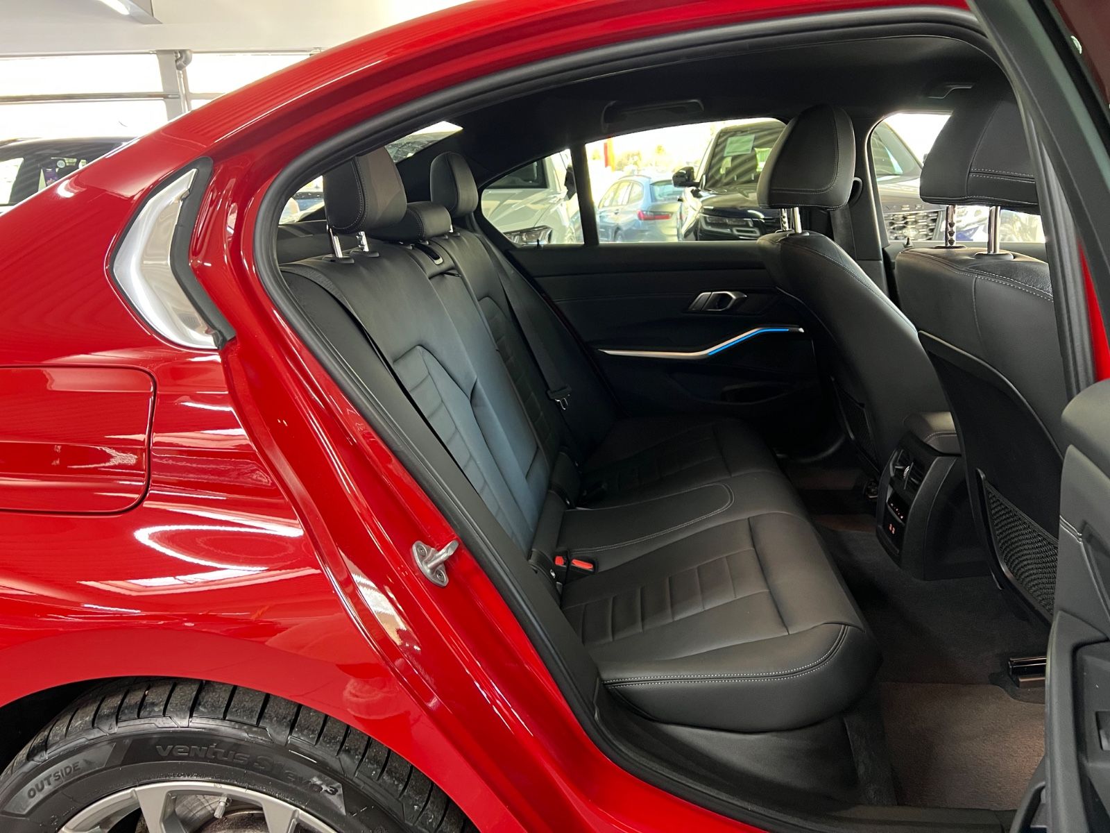 BMW 330 e Lim. Luxury Line 3D+HuD+Laser+Dashcam uvm.