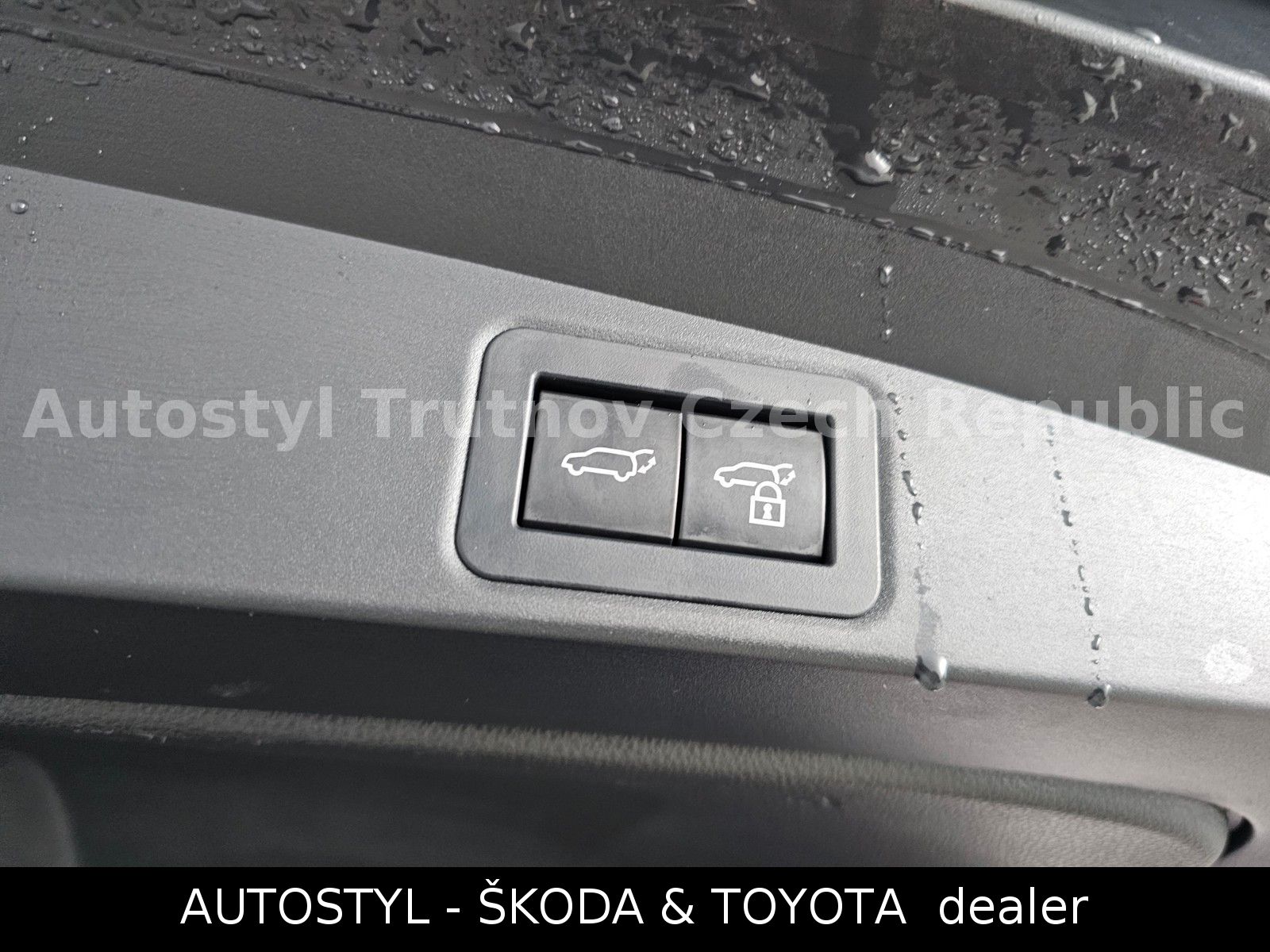 Toyota 2.0HEV 197k TS STYLE