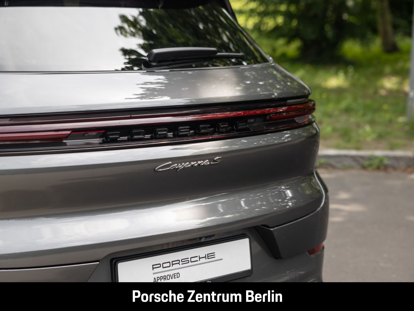 Porsche Cayenne S E-Hybrid Burmester Luftfederung
