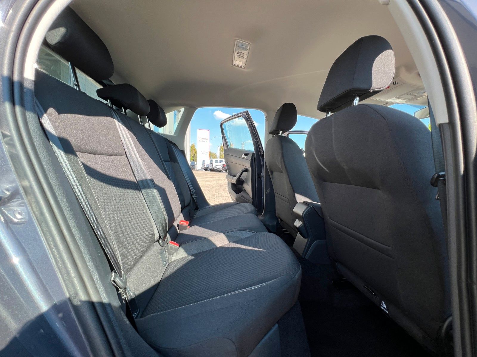 Volkswagen Taigo TSI Life - Samsaru's Car Outlet