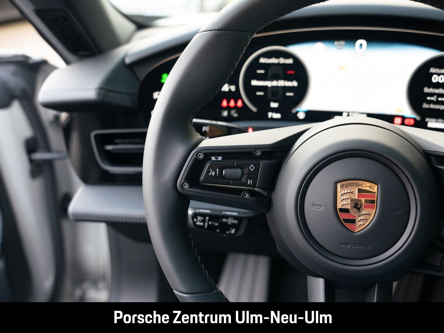Porsche Taycan 4S Hinterachslenkung  HD-Matrix LED InnoD