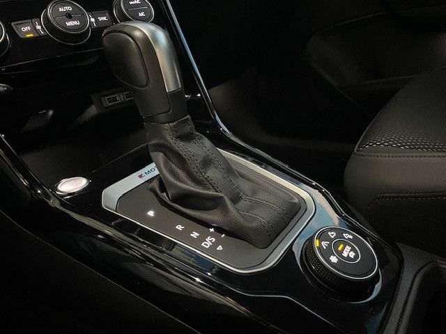 Volkswagen T-ROC Sport DSG 4M - Samsaru's Car Outlet
