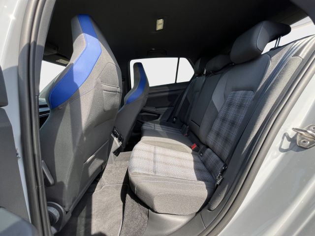 Volkswagen Golf VIII GTE 1.4 eHybrid - Samsaru's Car Outlet