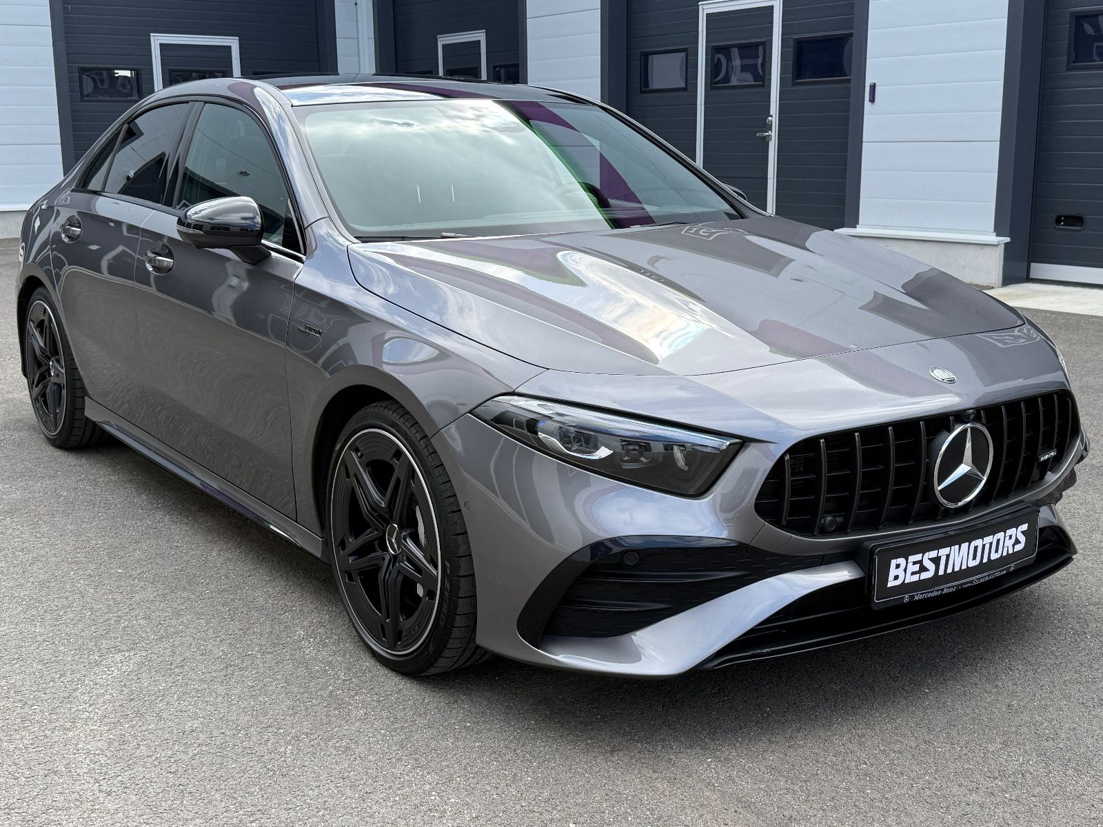 Mercedes-Benz A 35 AMG - Samsaru's Car Outlet