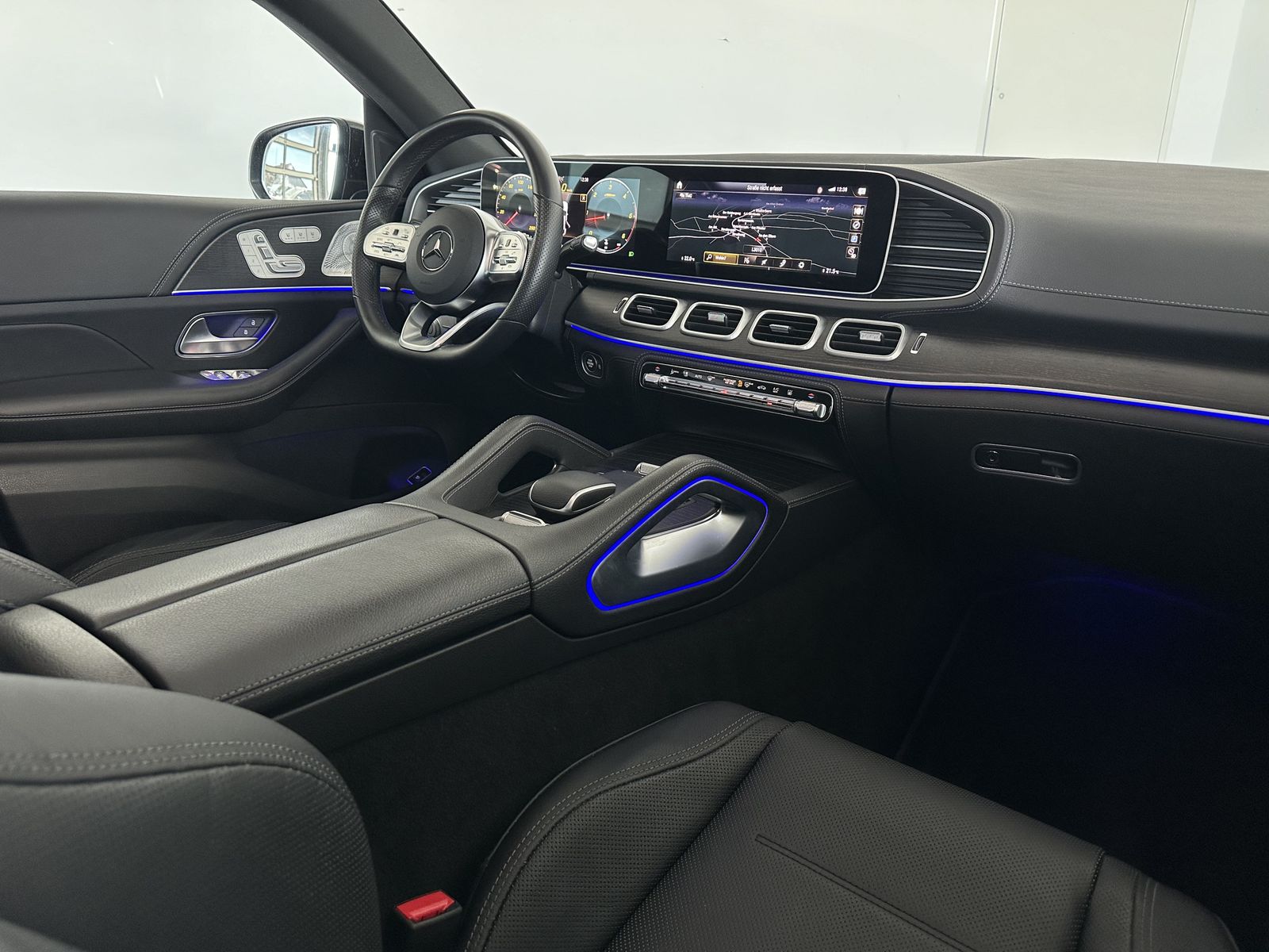 Mercedes-Benz GLE 400 d 4M |AMG |PANO |360 |AHK |LUFT |HUD |22