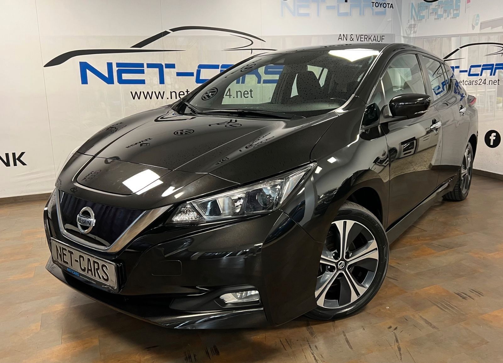Nissan Leaf 62KWH - Samsaru's Car Outlet