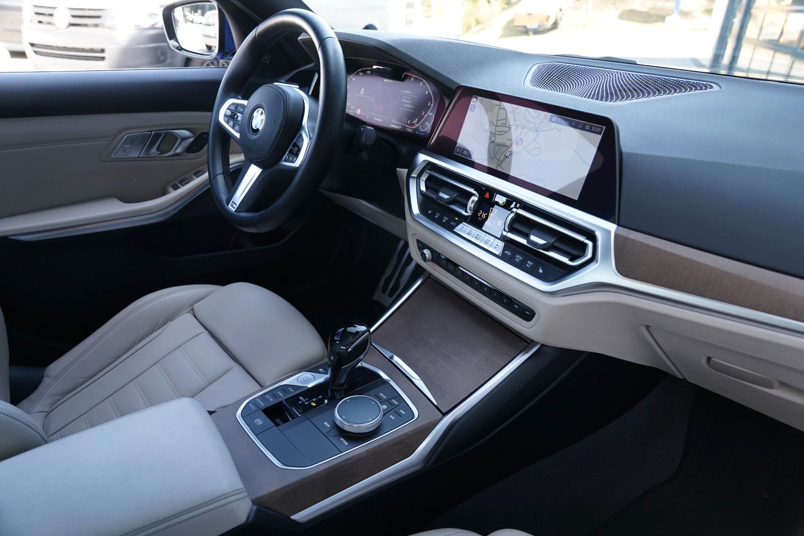 BMW 330e M Sport LCProf-Laser-360-HuD-ACC-H&K-ad.Fwk
