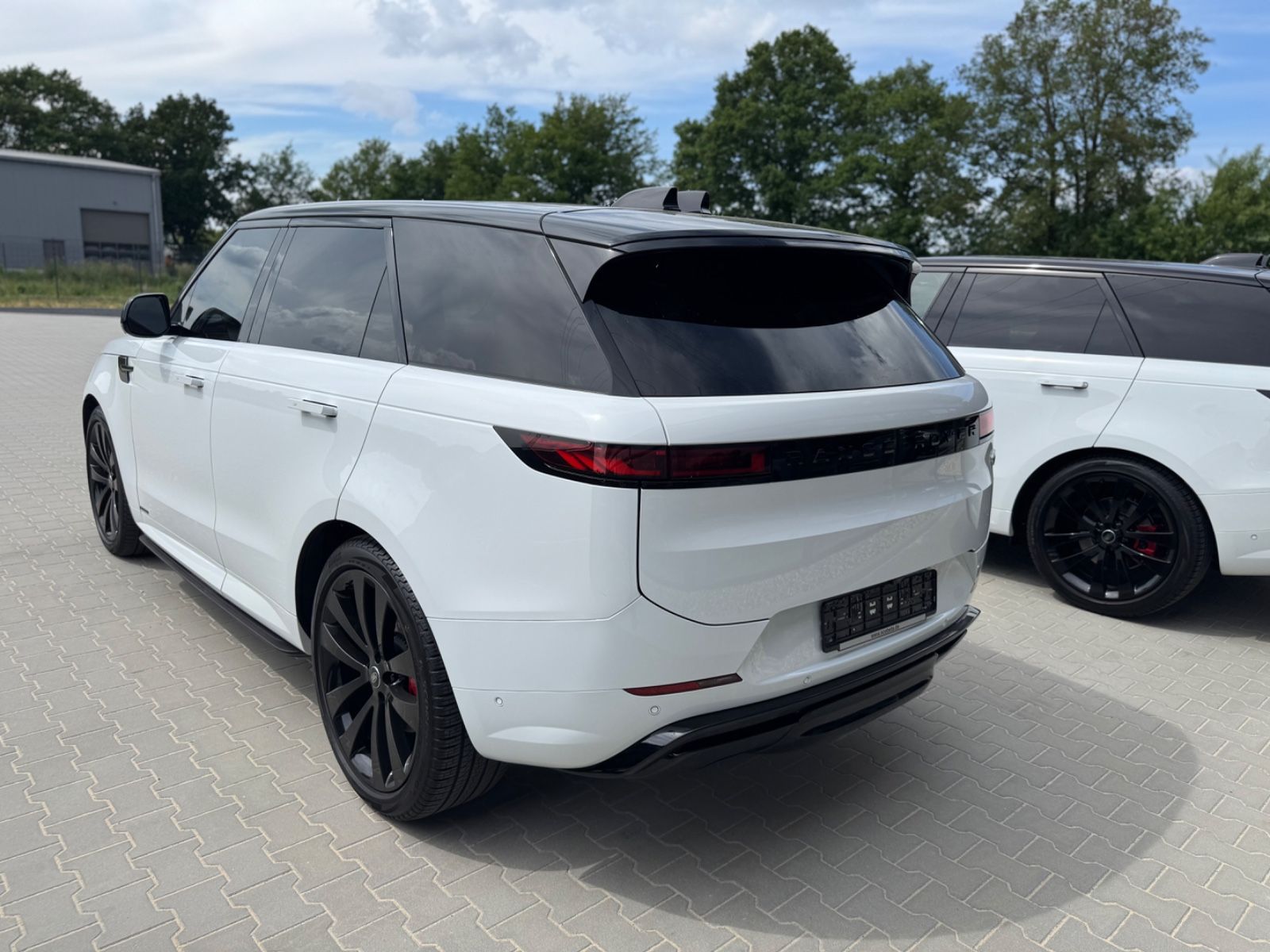 Range Rover Sport Autobiography - Samsaru's Car Outlet
