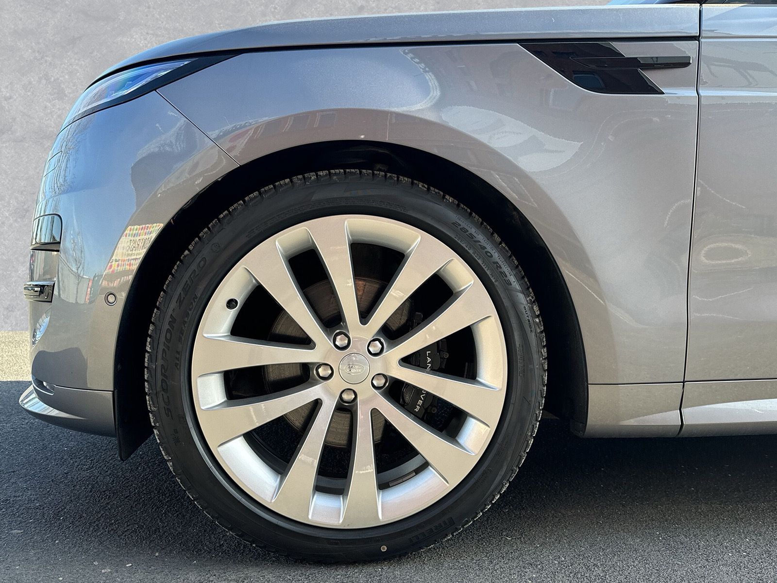 Range Rover Sport 3.0 I AWD R Dynamic SE - Samsaru's Car Outlet