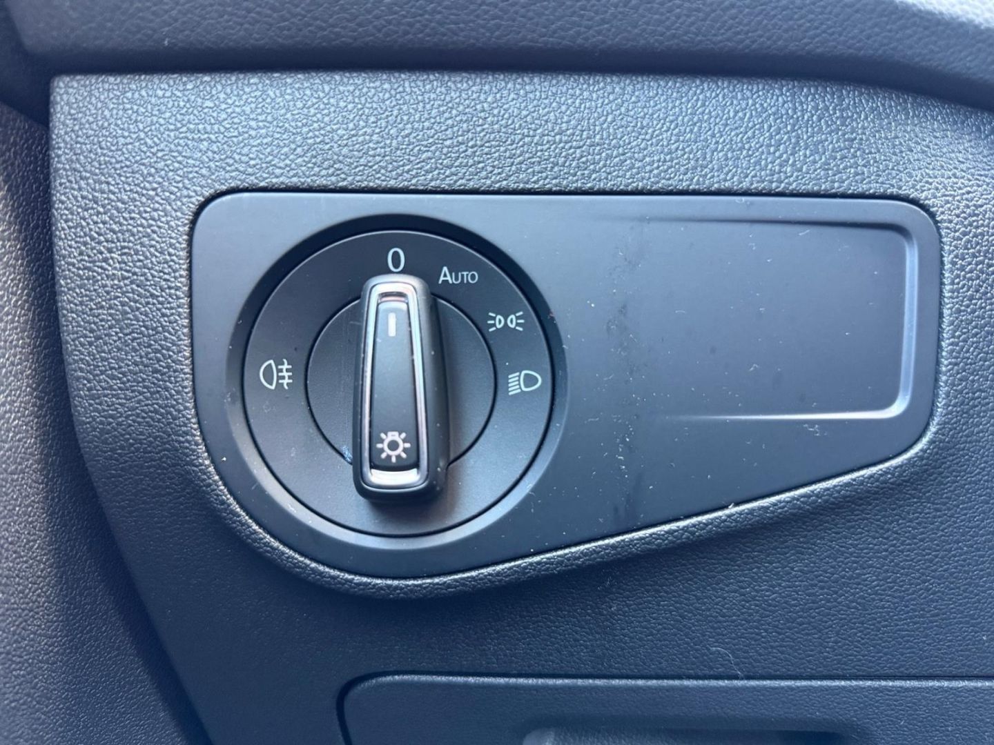 Volkswagen Tiguan Active 1.5 TSI - Samsaru's Car Outlet