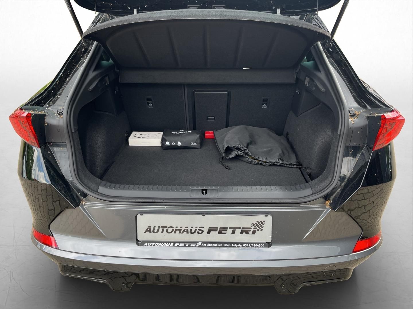 Cupra Formentor 1.4 e-Hybrid DSG - Samsaru's Car Outlet