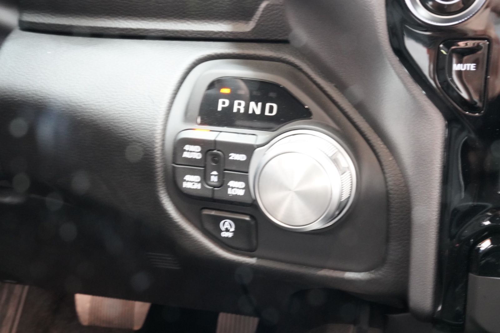 Dodge Sport 3.0 420 PS Black