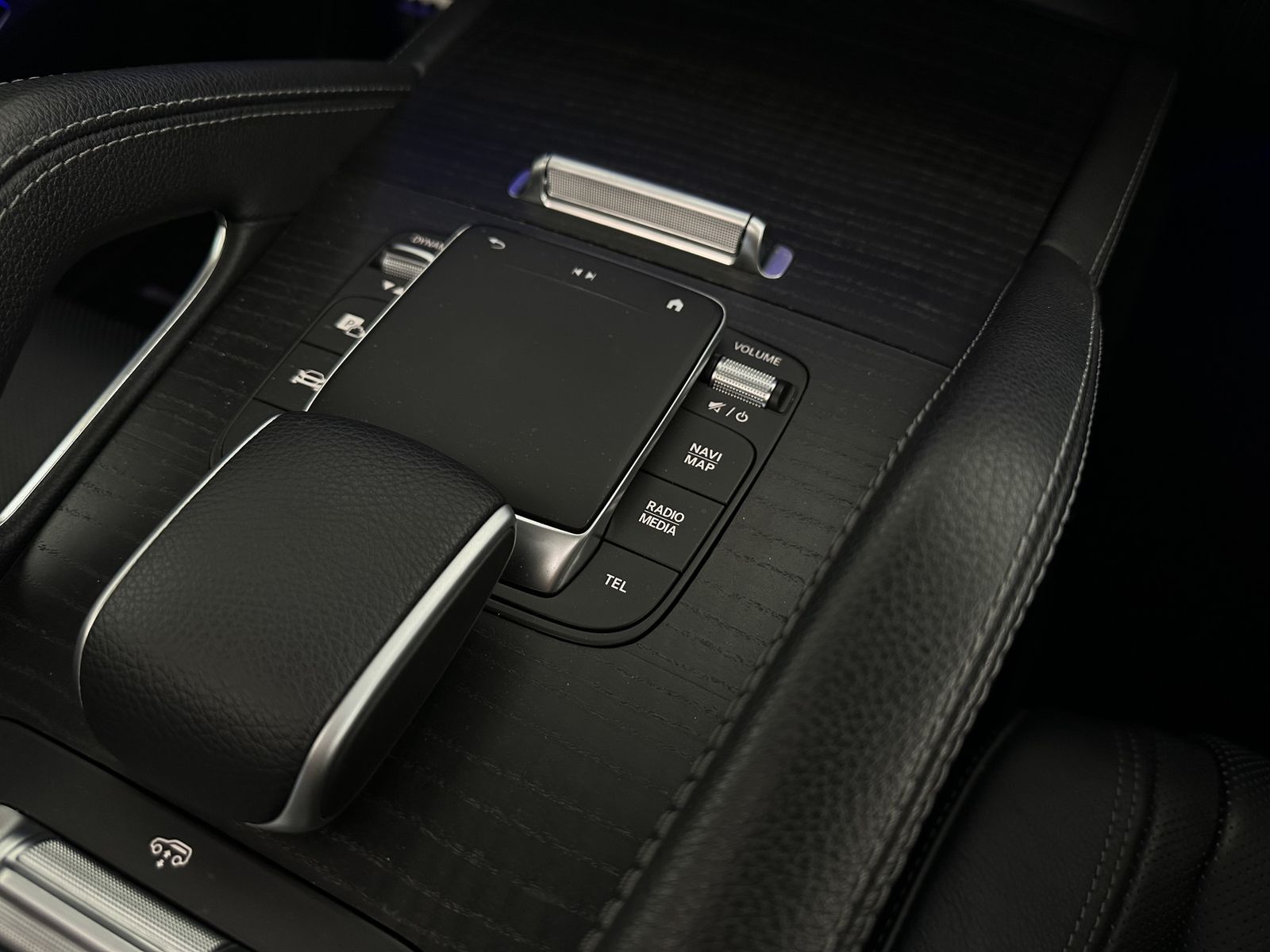 Mercedes-Benz GLE 400 d 4M |AMG |PANO |360 |AHK |LUFT |HUD |22