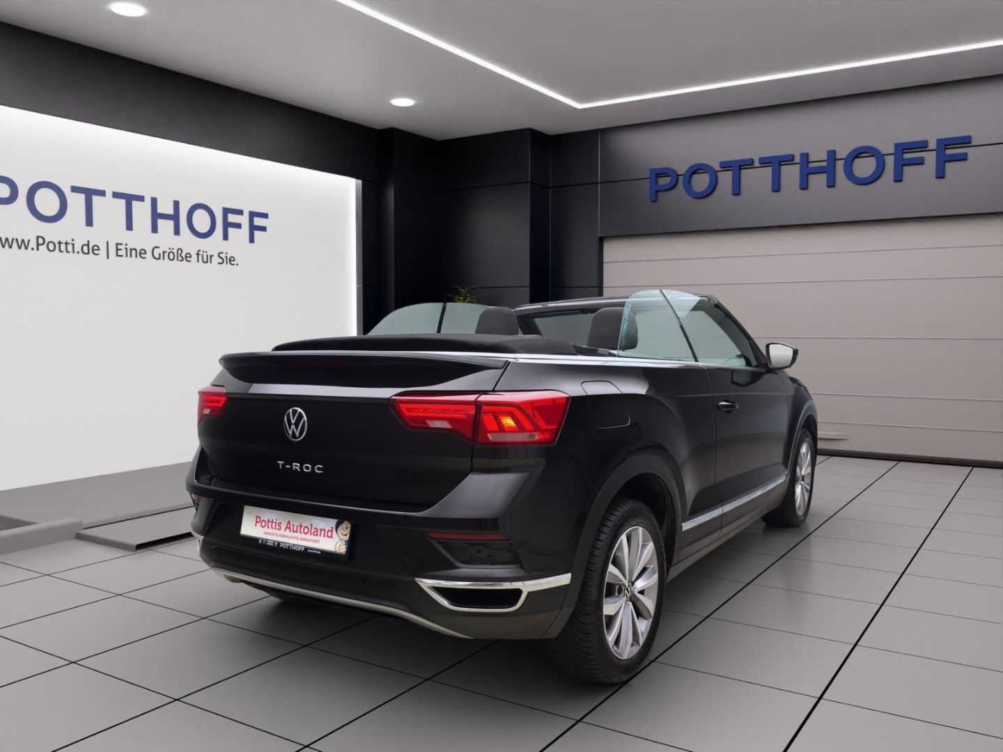 Volkswagen T-Roc 1.0 TSI STYLE - Samsaru's Car Outlet