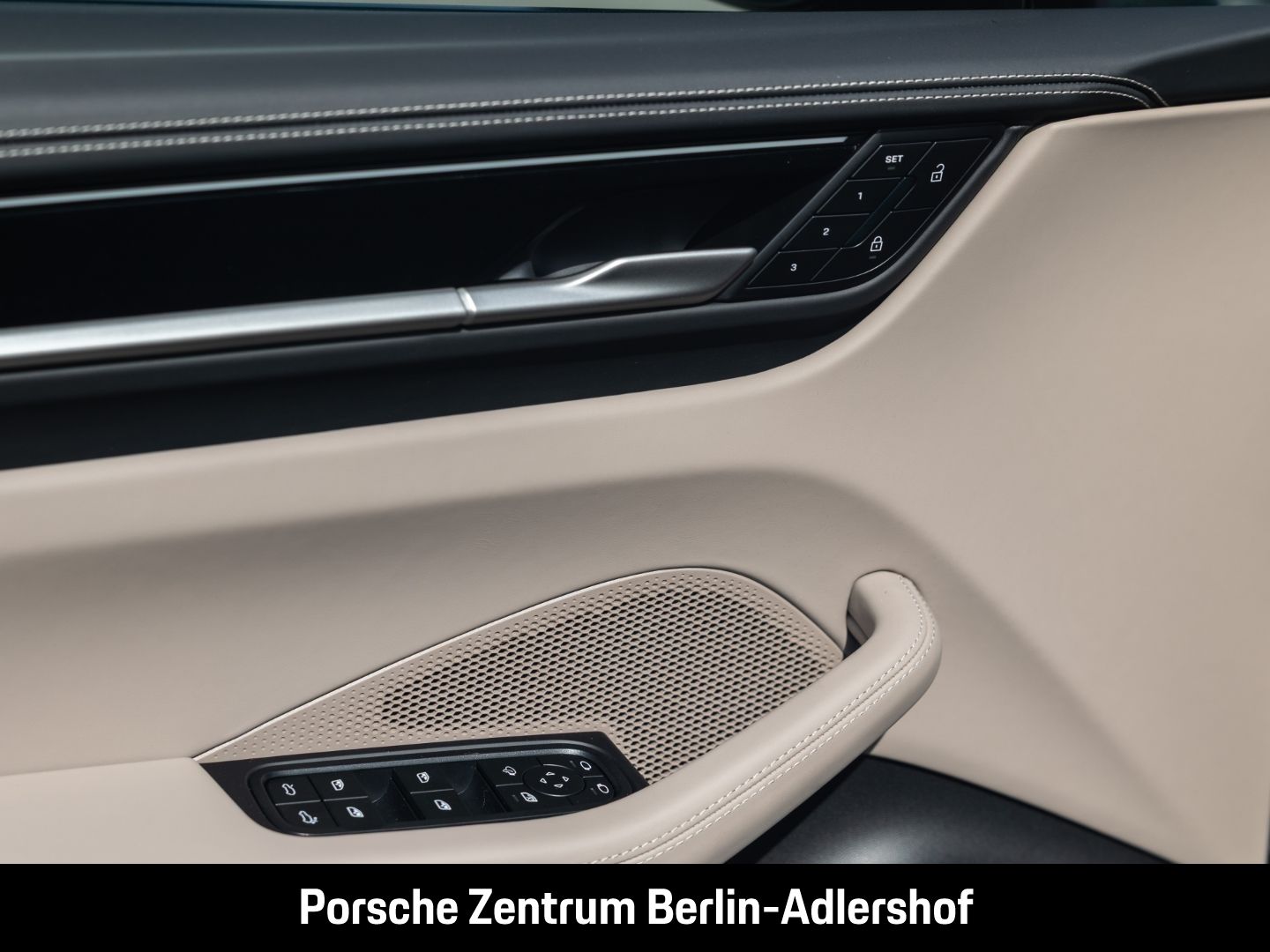 Porsche Macan 4 BOSE Panoramadach LED-Matrix