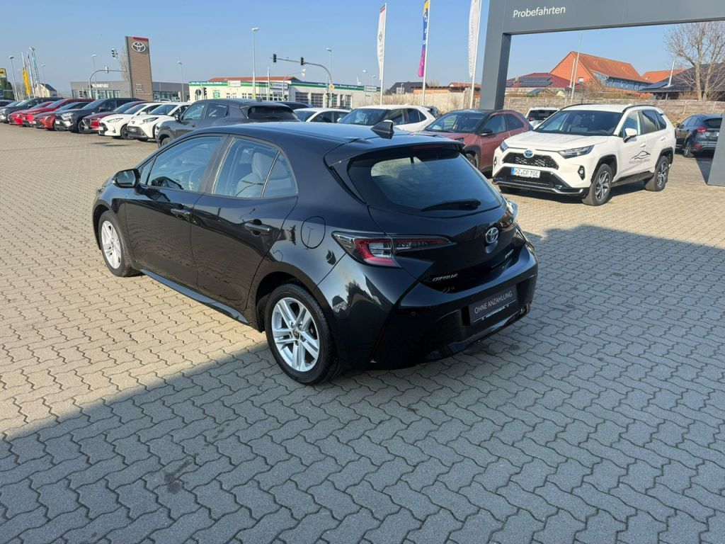 Toyota Corolla 1.8 Hybrid Business Edition