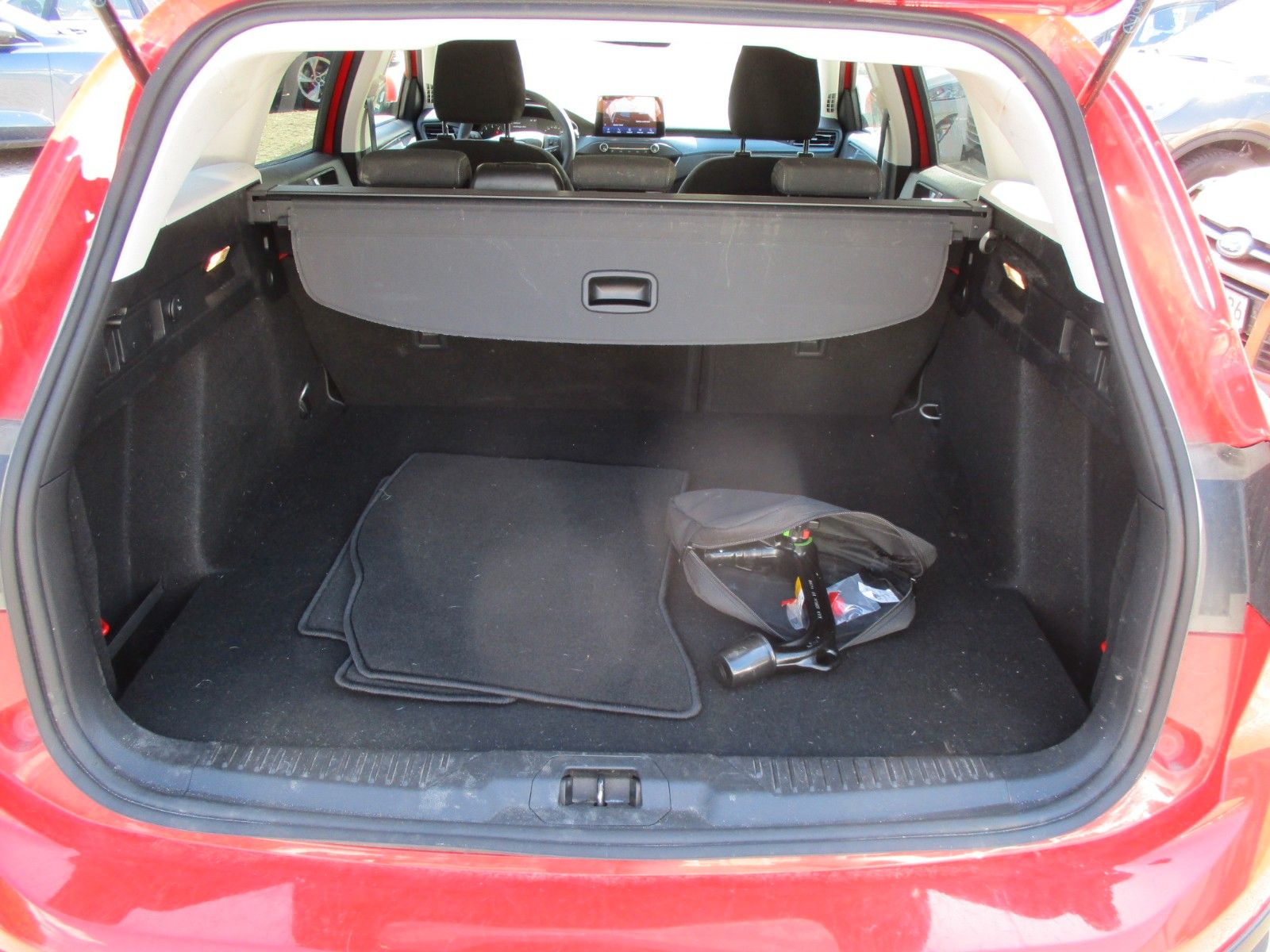 Ford Focus Turnier 1.0 EcoBoost ACTIVE - Samsaru's Car Outlet