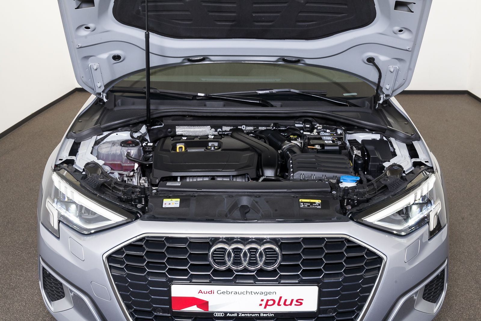 Audi A3 Sportback advanced 35 TFSI S tr. LED PANO RFK