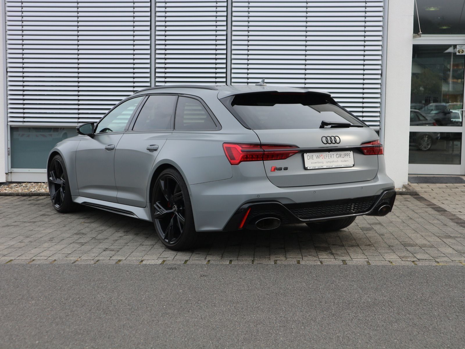 Audi RS 6 Avant 4.0 TFSI quattro MATRIX*AHK*HUD*PANO*