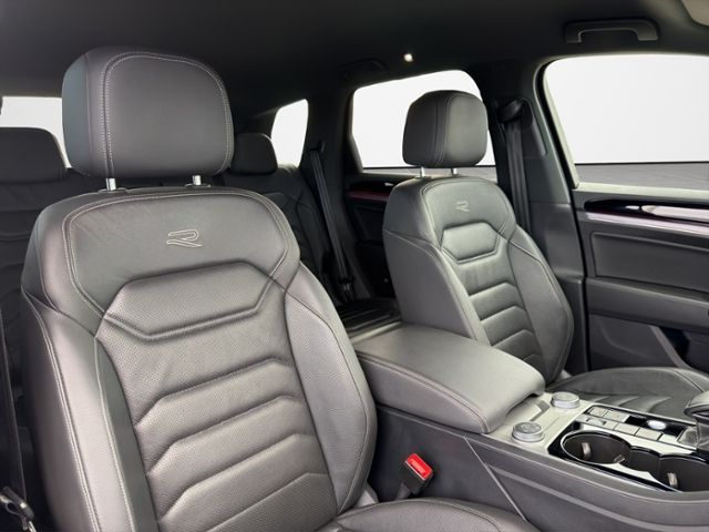 Volkswagen Touareg 3.0TDI 4M R-Line Matrix/AHK/Luft/Dynaudi