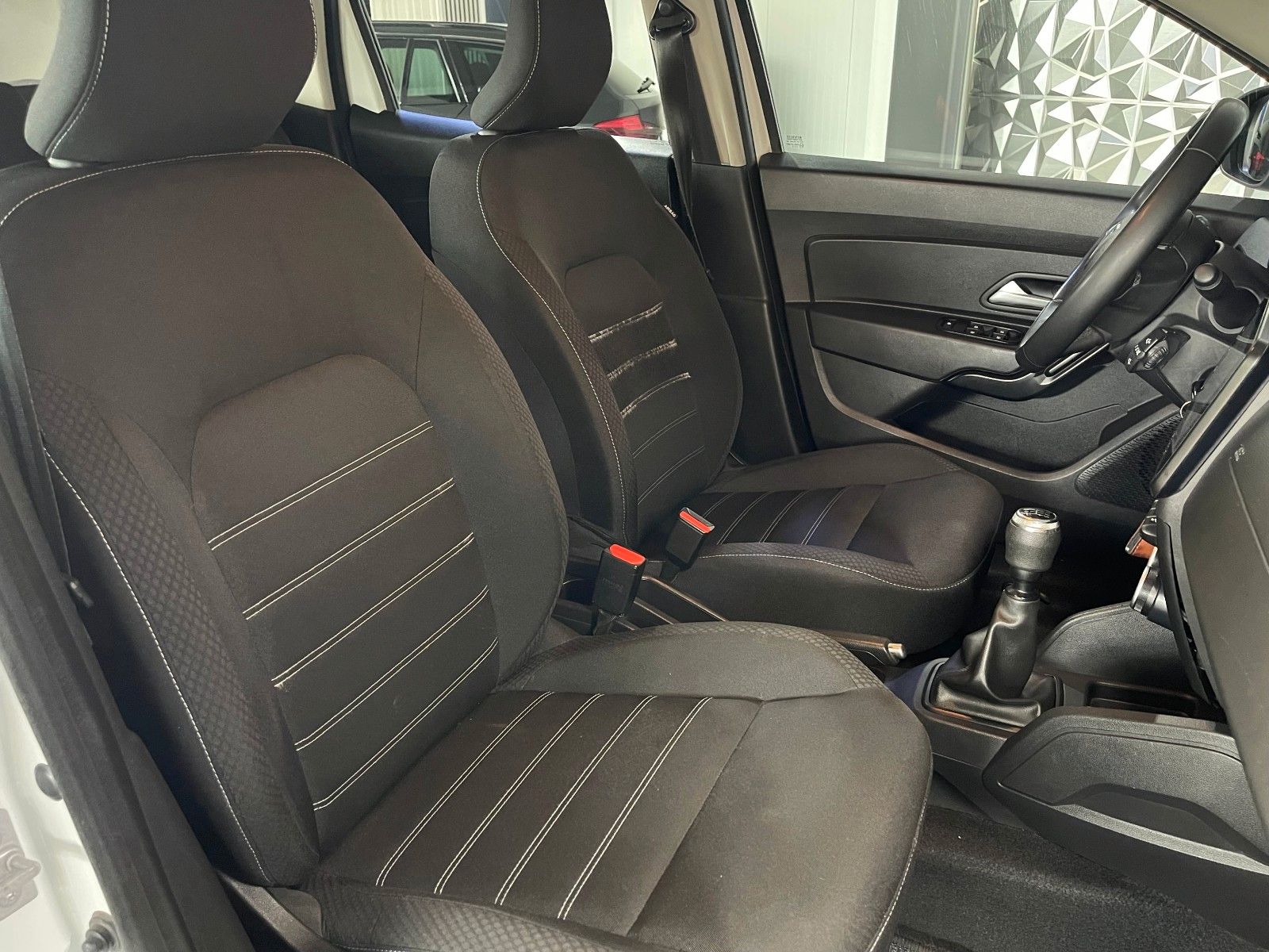 Dacia Duster II Comfort 4WD - Samsaru's Car Outlet