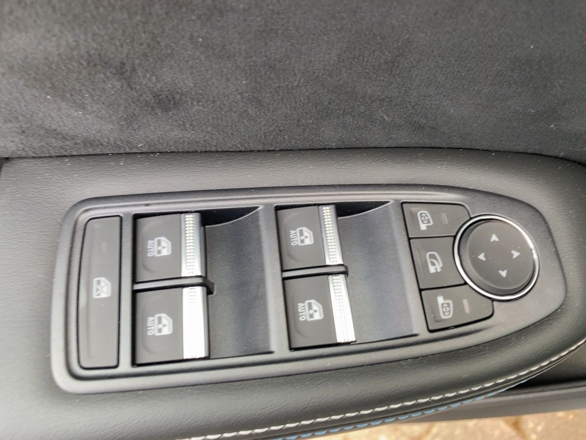 Renault Arkana E-TECH 145 Esprit Alpine - Samsaru's Car Outlet