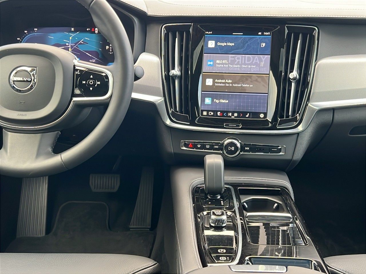 Volvo S90 T8 Ultimate Dark Plug-In Hybrid/Four-C/360K