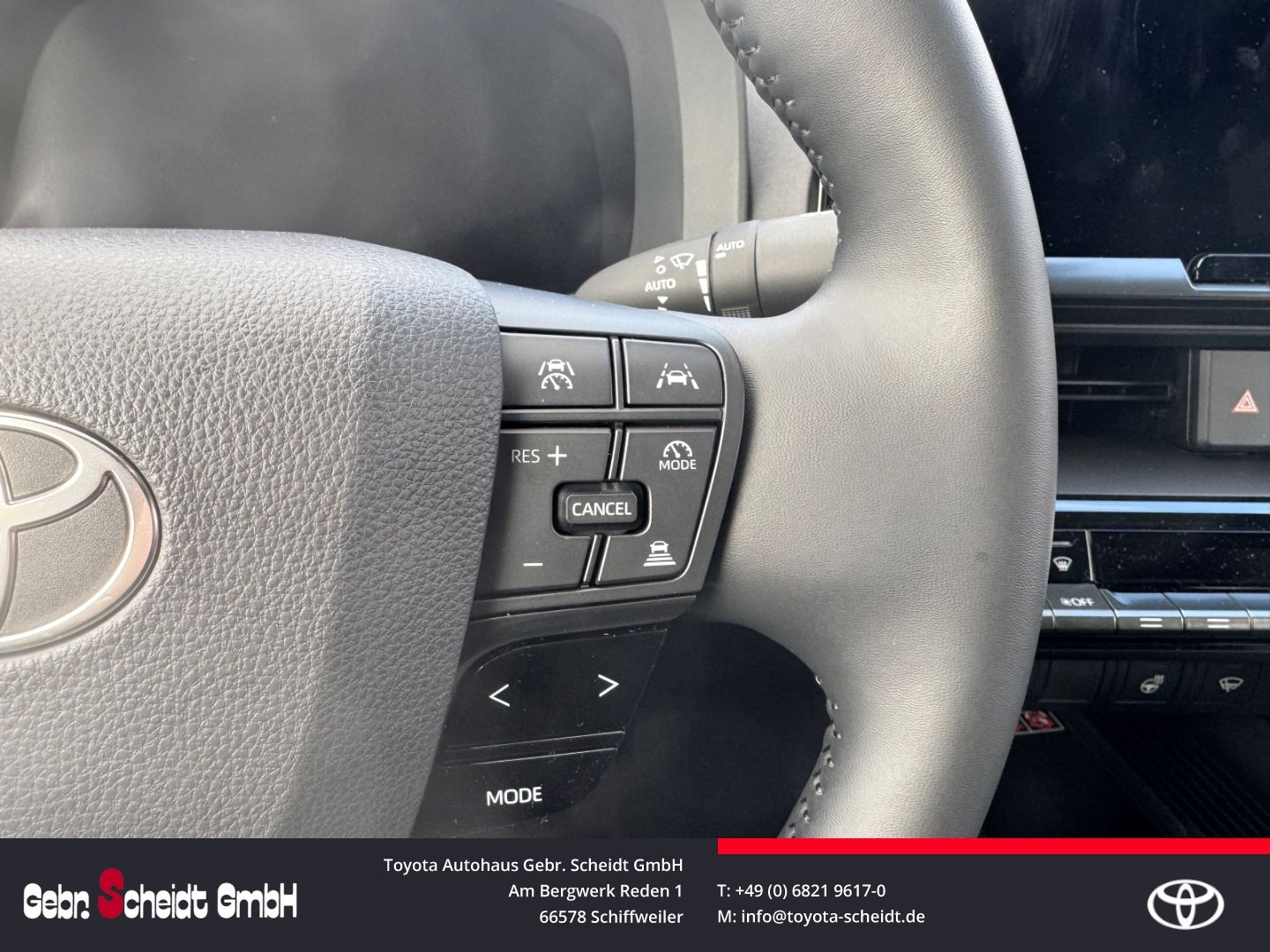 Toyota C-HR Plug-In Hybrid Team D LED-Hauptscheinwerfer