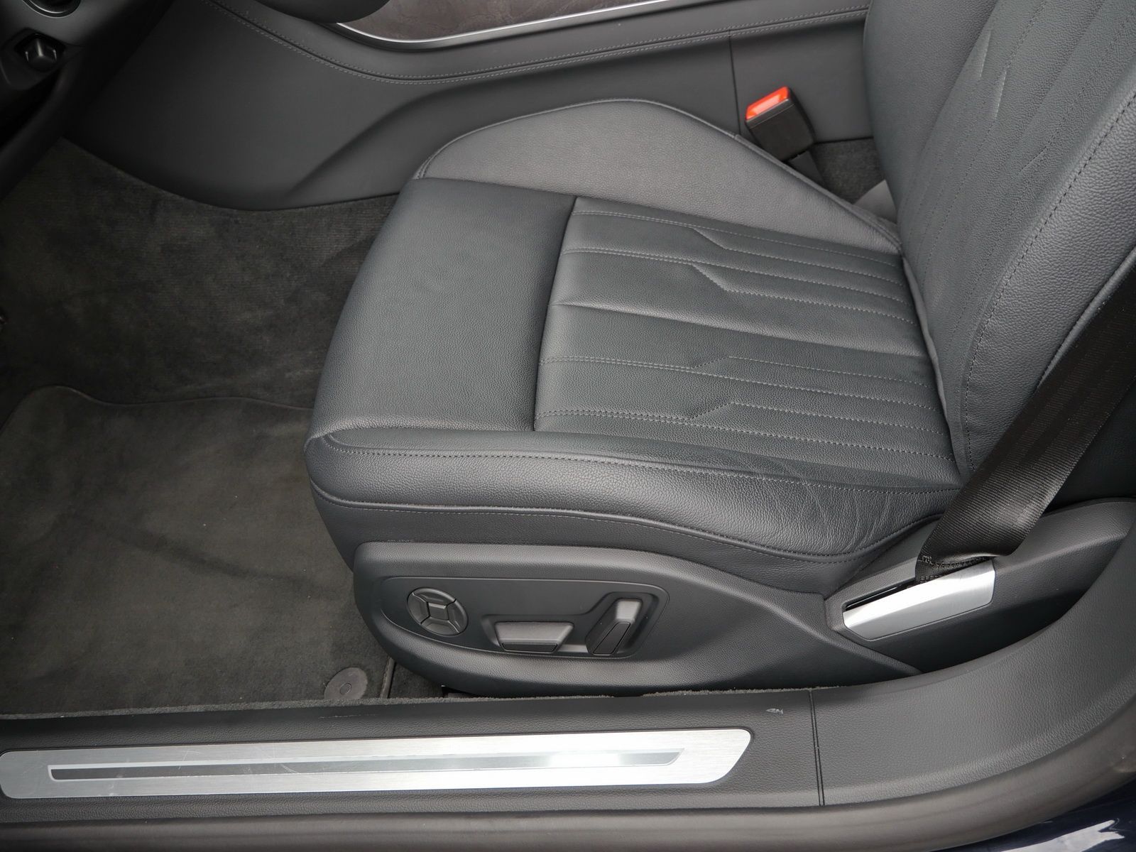 Audi A8 50 TDI quattro - Samsaru's Car Outlet
