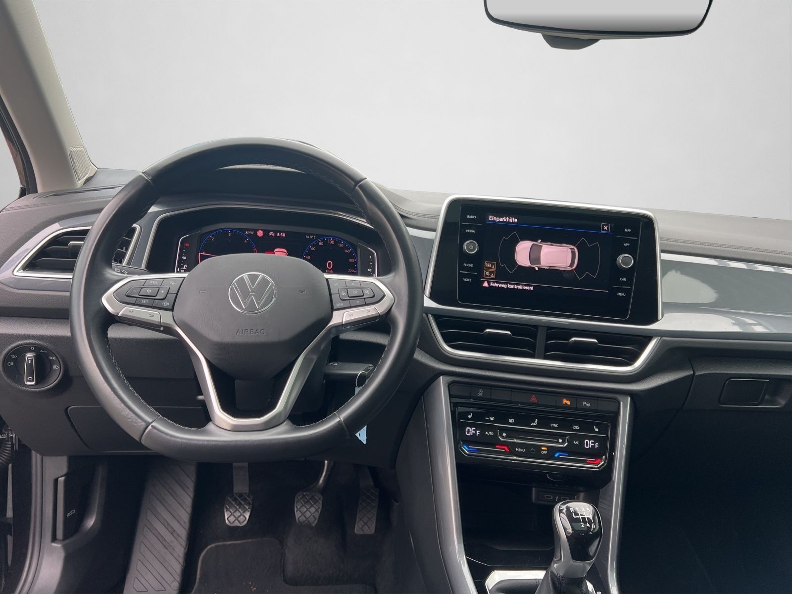 Volkswagen T-Roc 2.0 TDI Style - Samsaru's Car Outlet